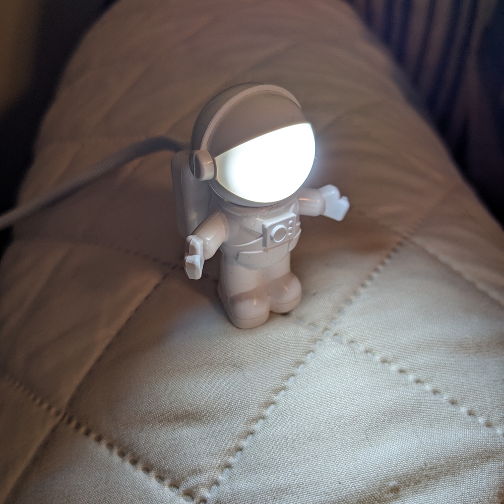 NIP Super Cute! Astronaut USB LED Task Light